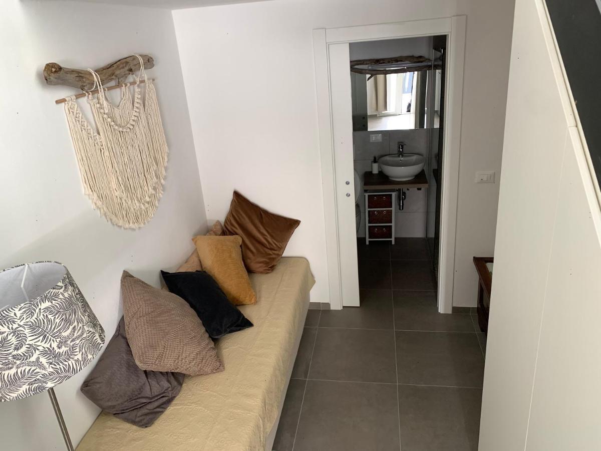 Metroloft Bed and Breakfast Bolonia Exterior foto